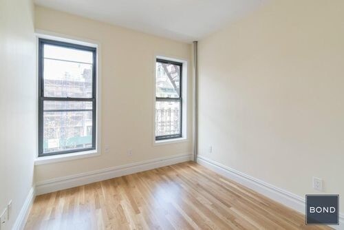 Building Photo - 1735 1st Ave