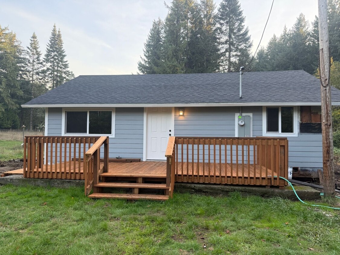 Primary Photo - 15144 Sitkum Ln