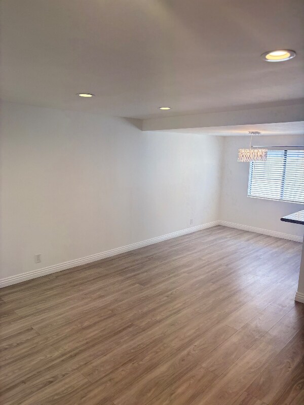 Primary Photo - 14715 Saticoy St