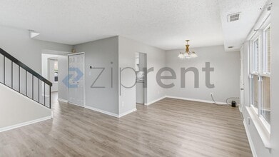 Building Photo - 1021 Smoke Tree Ln