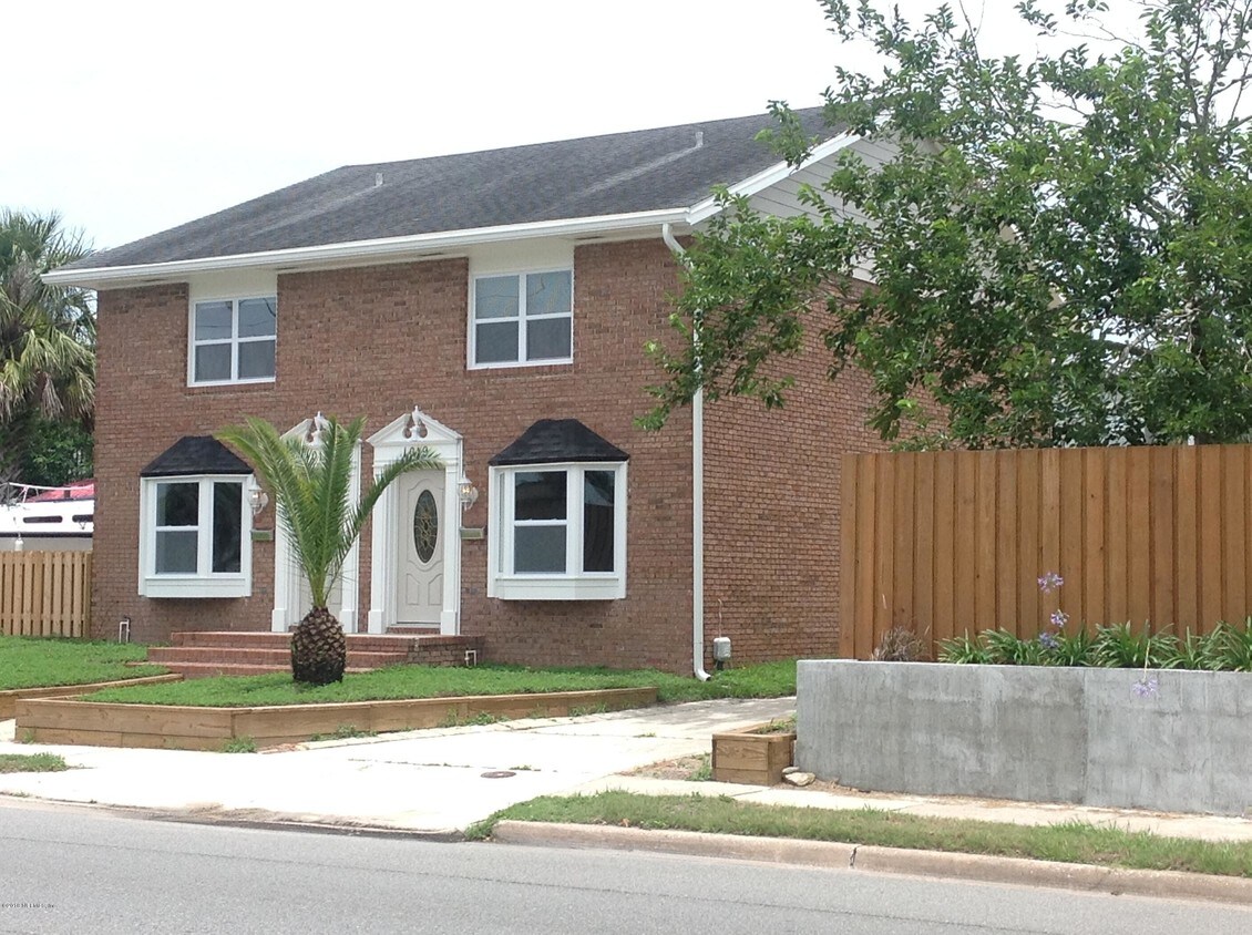 1019 3rd St, Neptune Beach, FL 32266 House Rental in Neptune Beach