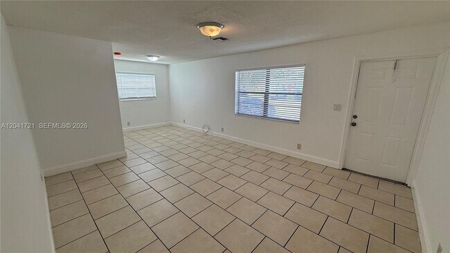 Foto del edificio - 6421 NW 20th Ct