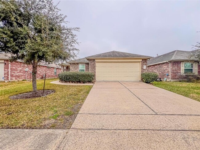 Building Photo - 11815 Green Colling Park Dr