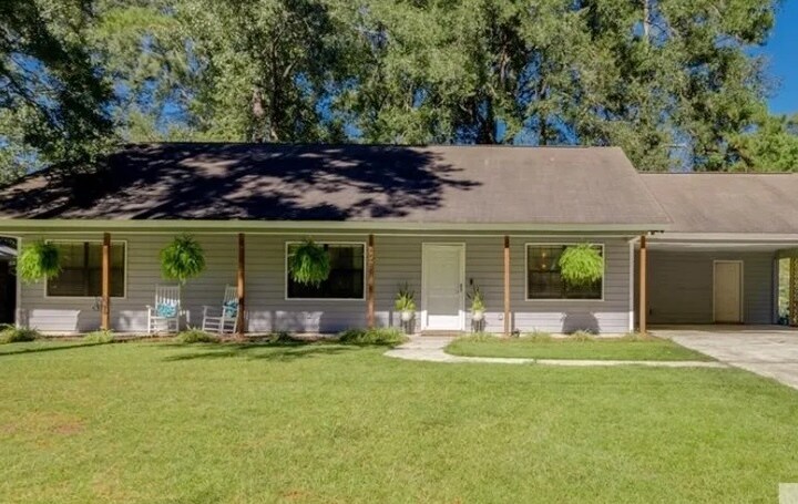 Foto principal - 208 Miner Dr
