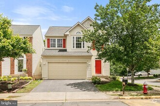 Building Photo - 8729 Talbott Farm Dr