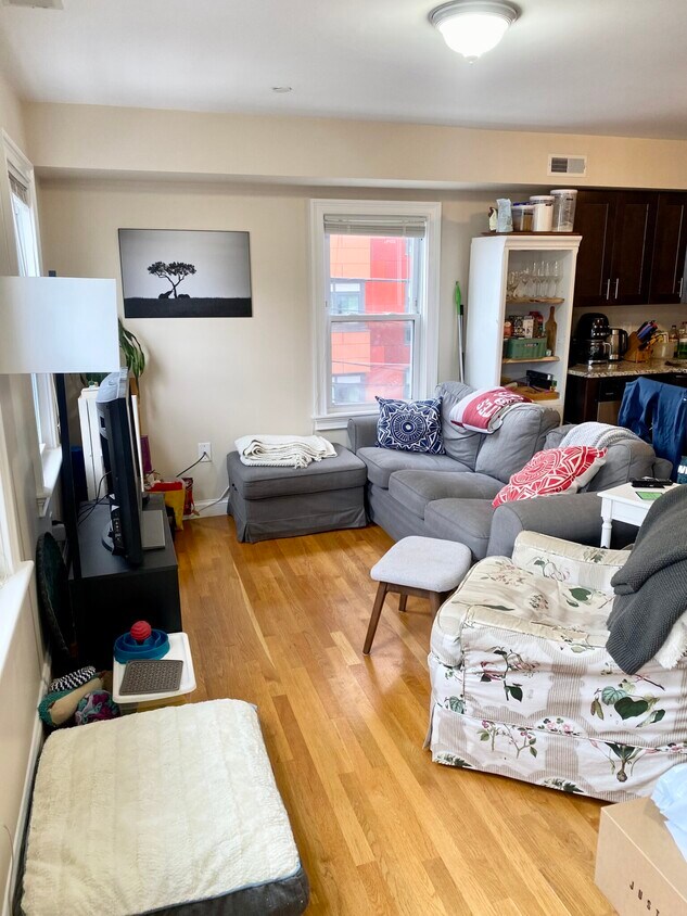 Foto principal - 171 Thorndike St