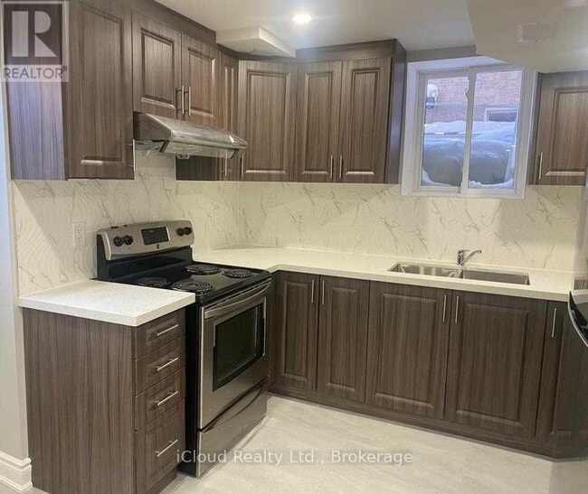 Photo du bâtiment - 3 Black Diamond Cres