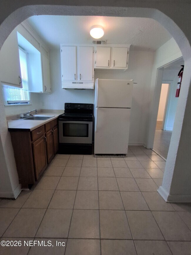 Foto del edificio - 1454 Winthrop St