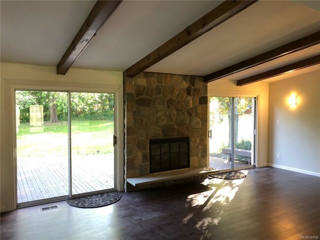 Building Photo - 638 Kingsley Trail
