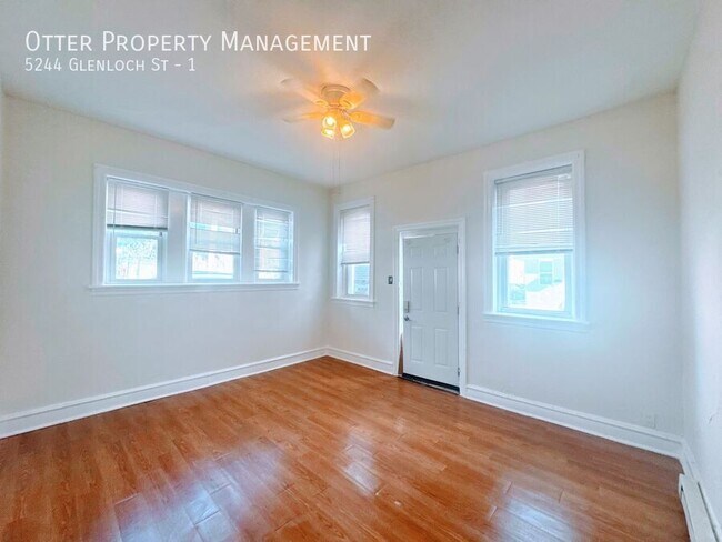 Foto del edificio - 5244 Glenloch St