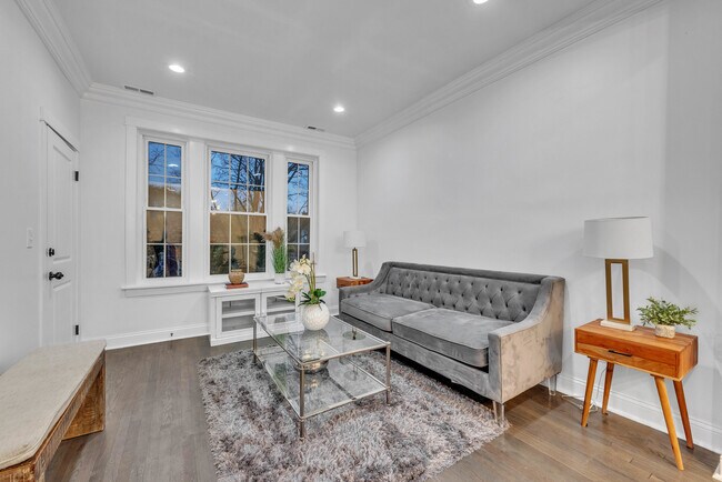 Foto del edificio - 4844 W 23rd St