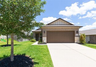 Building Photo - 7058 Silverleaf Oak St