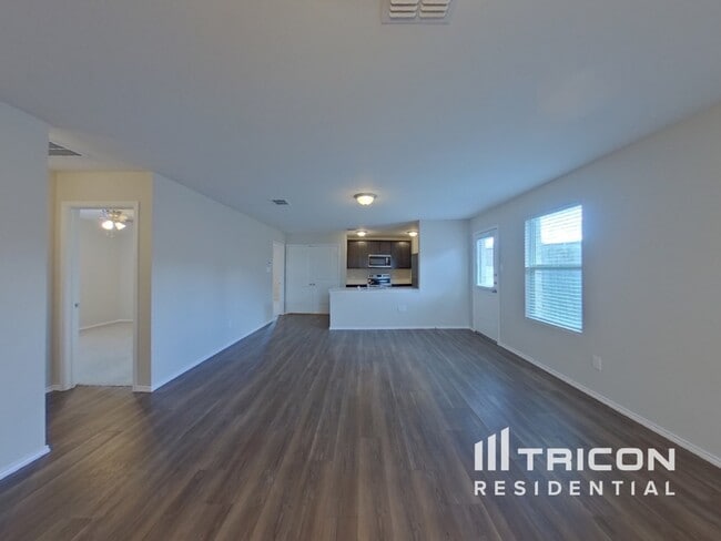 Building Photo - 6028 Parkview Hills Ln