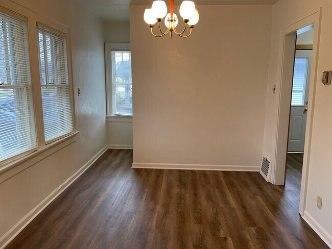 Foto del edificio - Nice 2 Bedroom Home in Elkhart for Rent