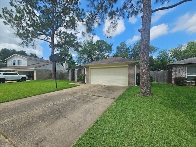 Photo - 3206 Pebble Lake Dr House