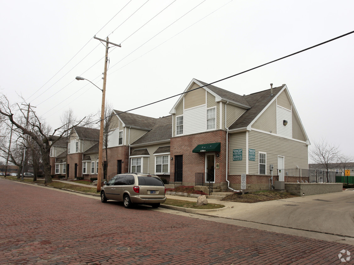 Foto principal - Monroe Park Apartments