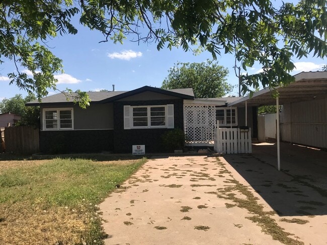 Foto del edificio - $0 First Month's Rent / $0 Deposit at Move-in