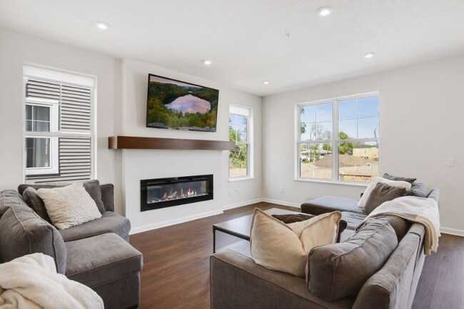 Foto del edificio - 7621 Cody Ln