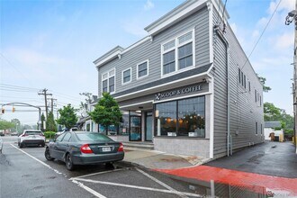 Building Photo - 269-271-271 Bayville Ave