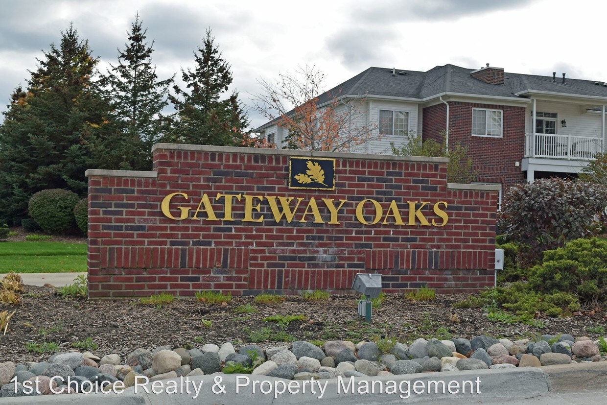 Foto principal - 2 br, 2 bath House - 5235 Twin Oaks