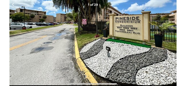Foto del edificio - 8889 Fontainebleau Blvd