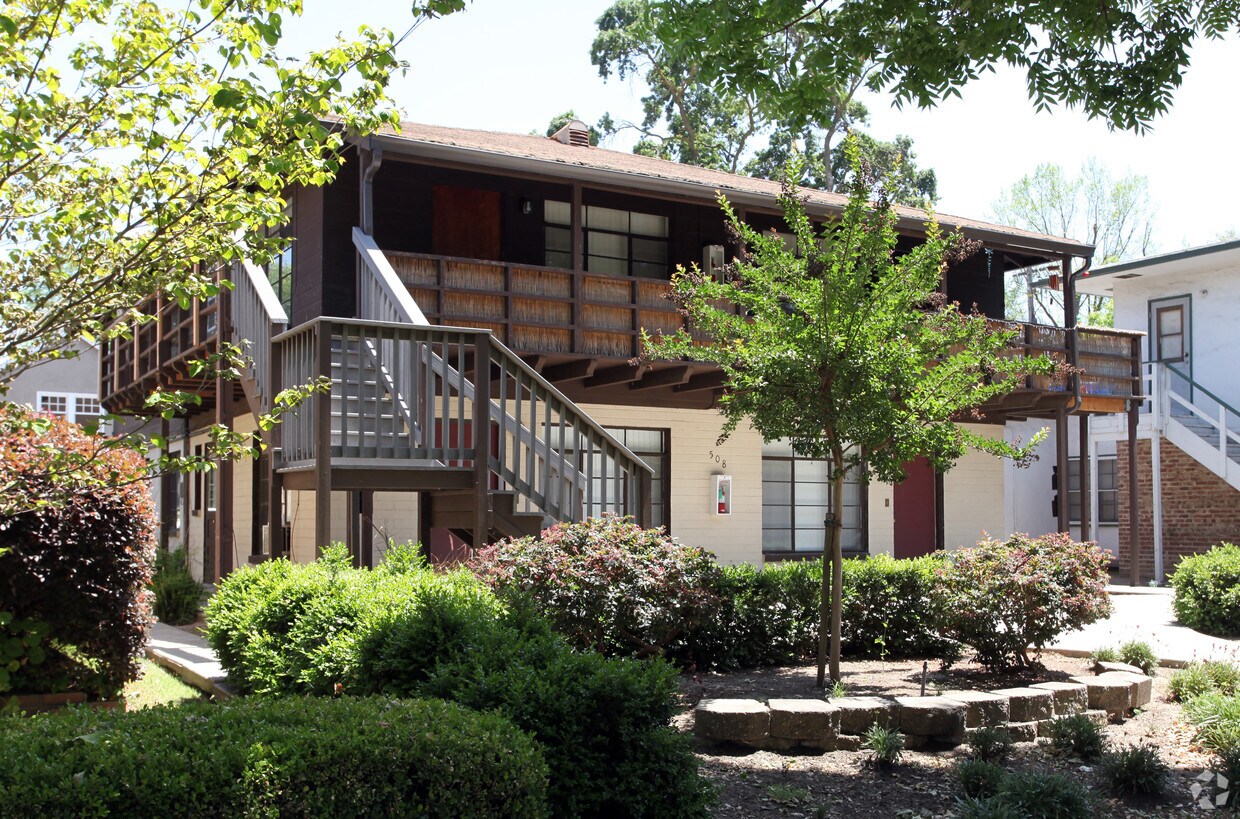 Foto del edificio - 508 College Ave