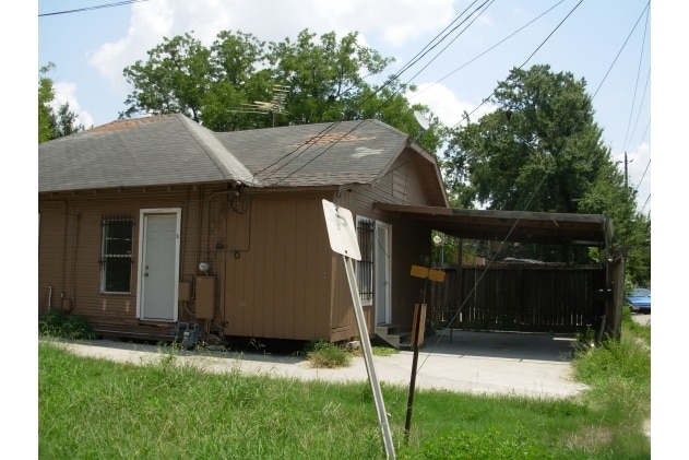  - 7501 Hillsboro St
