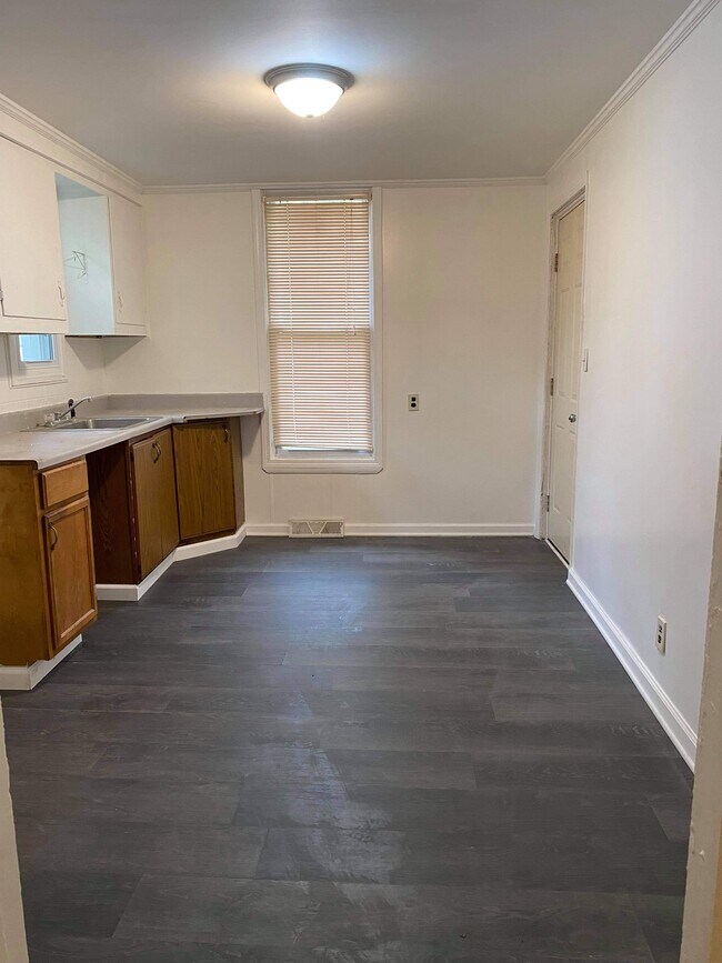 Kitchen - 1350 Bingham Ave NW