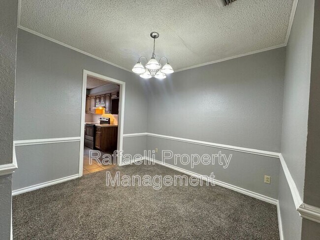 Foto del edificio - 6220 Gould Pl