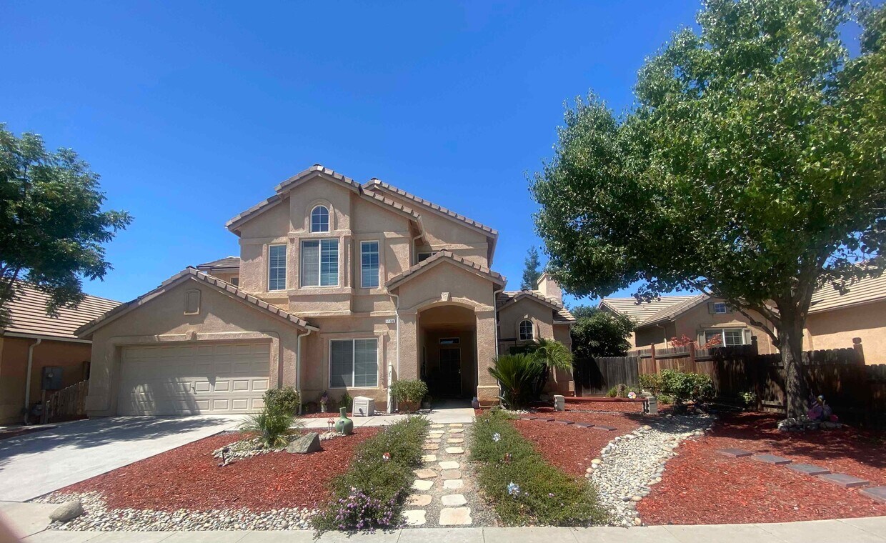 1150 E Pinehurst Ave, Fresno, CA 93730 House Rental in Fresno, CA