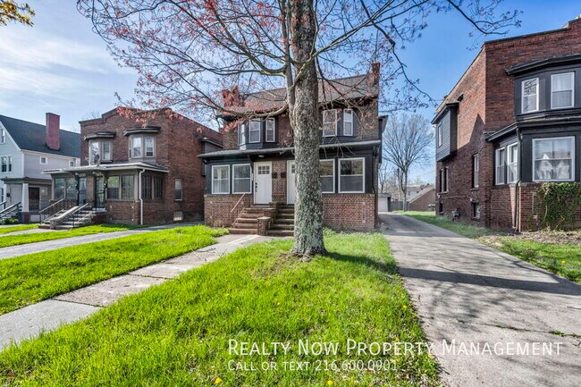 Foto del edificio - 3241 Sycamore Rd