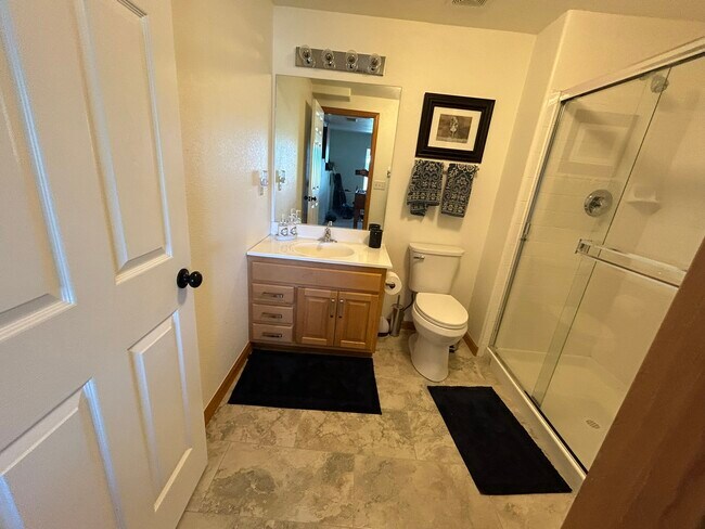 Building Photo - 514 Huntington Hills Dr