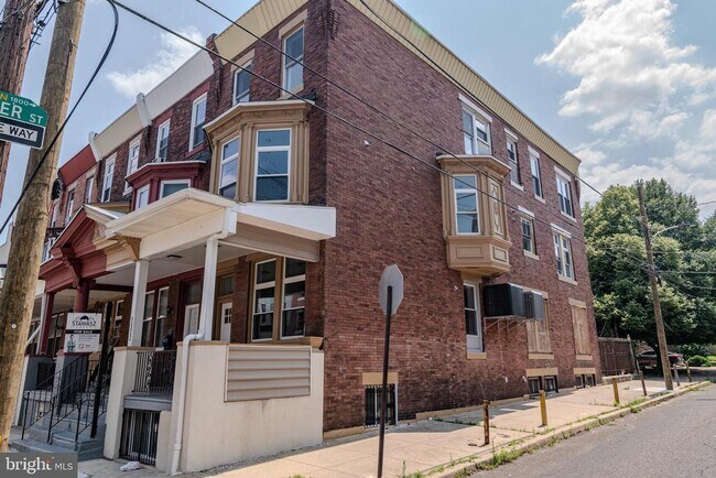 Building Photo - 1920 W Berks St
