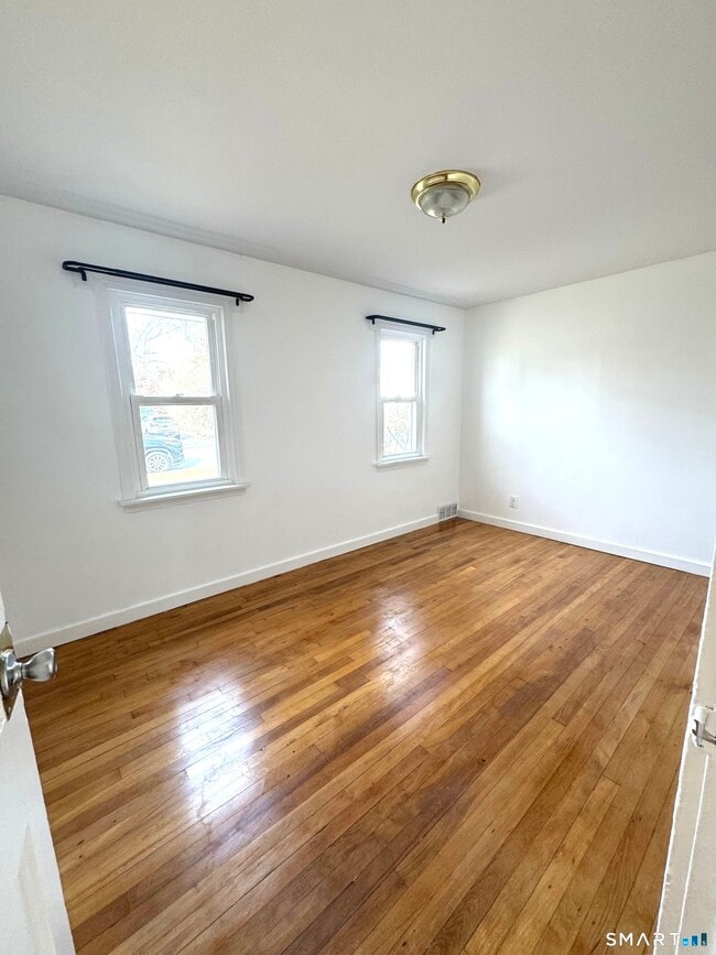 Building Photo - 89 Campfield Dr