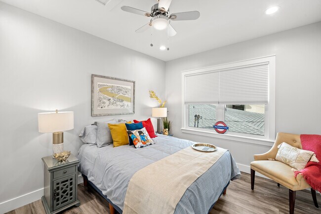 Foto del edificio - 249 8th Ave N