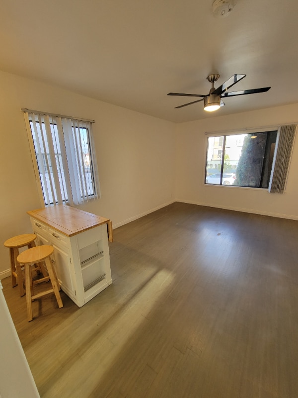 Foto del edificio - 2613 S Sepulveda Blvd