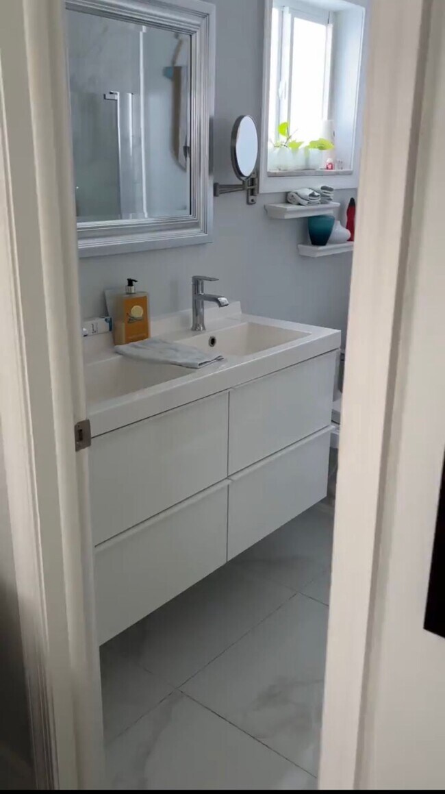 Foto del edificio - 2383 SW 13th Ter