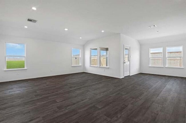 Building Photo - 2811 Misty Elm Ln