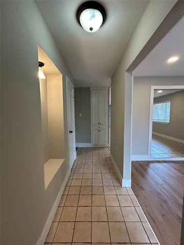 Foto del edificio - 5556 Mac Arthur Dr