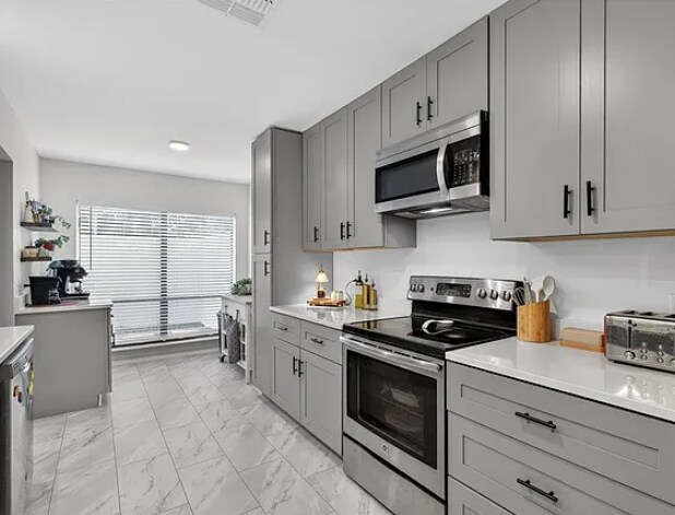 Foto del edificio - 4416 Dunwoody Pl