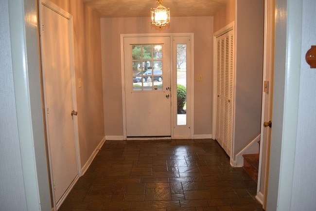 Building Photo - 22 Cricklewood Cir