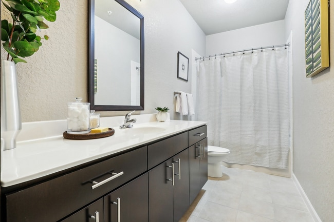 51-web-or-mls-100 Myrtle St - Unit 310 - 015.jpg - Weston Park at Longwood Station