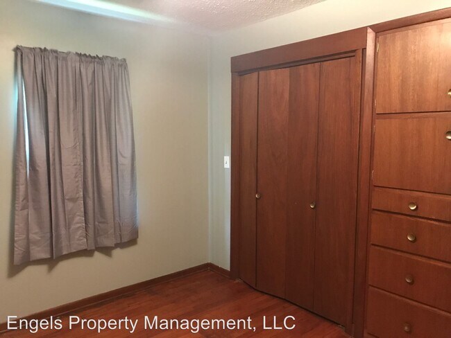 Foto del edificio - 3 br, 2 bath House - 1078 SW Indianola Rd