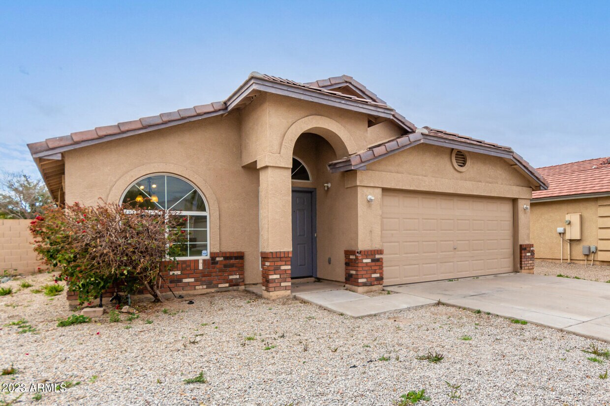 3005 W Grenadine Rd, Phoenix, AZ 85041 House Rental in Phoenix, AZ