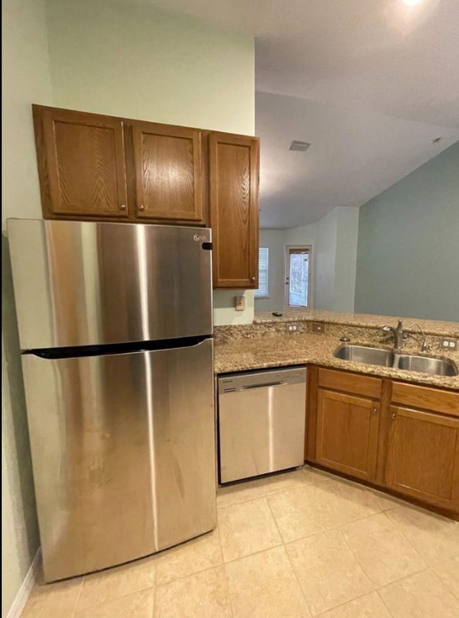 Building Photo - Beautiful 3/2 Home in Longleaf Available Now!