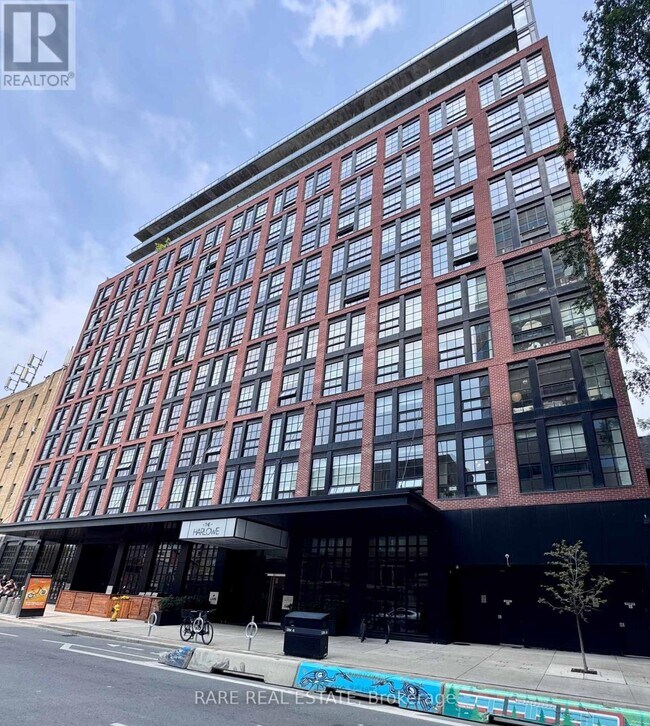 Building Photo - 608 Richmond St W
