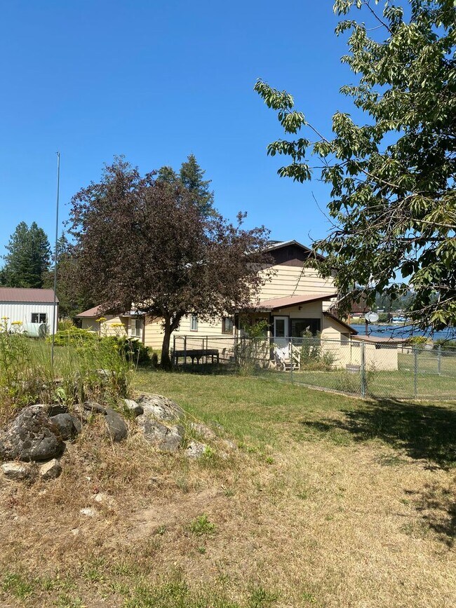 Building Photo - Home with a shop and a view of The Pend 'O...