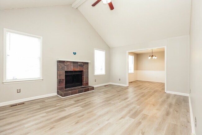 Building Photo - 126 Fergus Rd