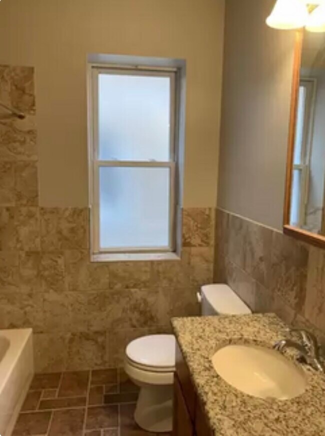 Foto del edificio - 5311 N Christiana Ave
