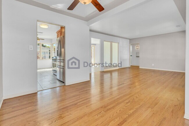 Building Photo - 4227 Albatross Dr